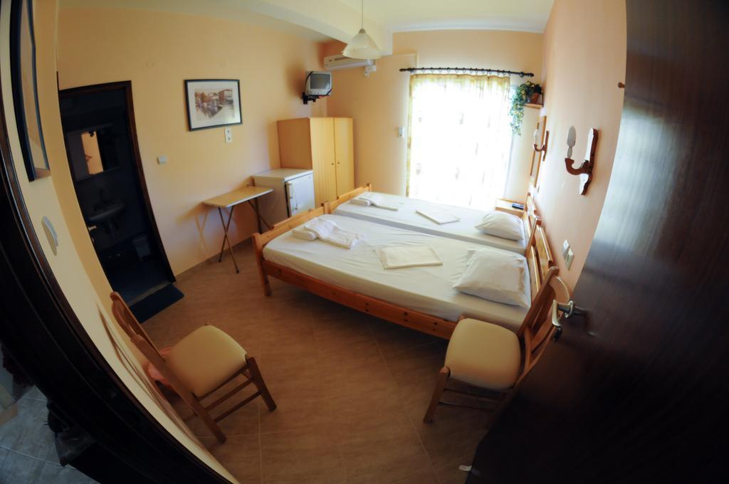 Nefeli Rooms Pefki  Habitación foto
